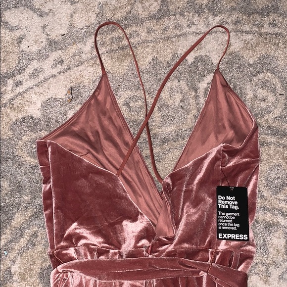 NWT Express velvet jumpsuit - Picture 4 of 6